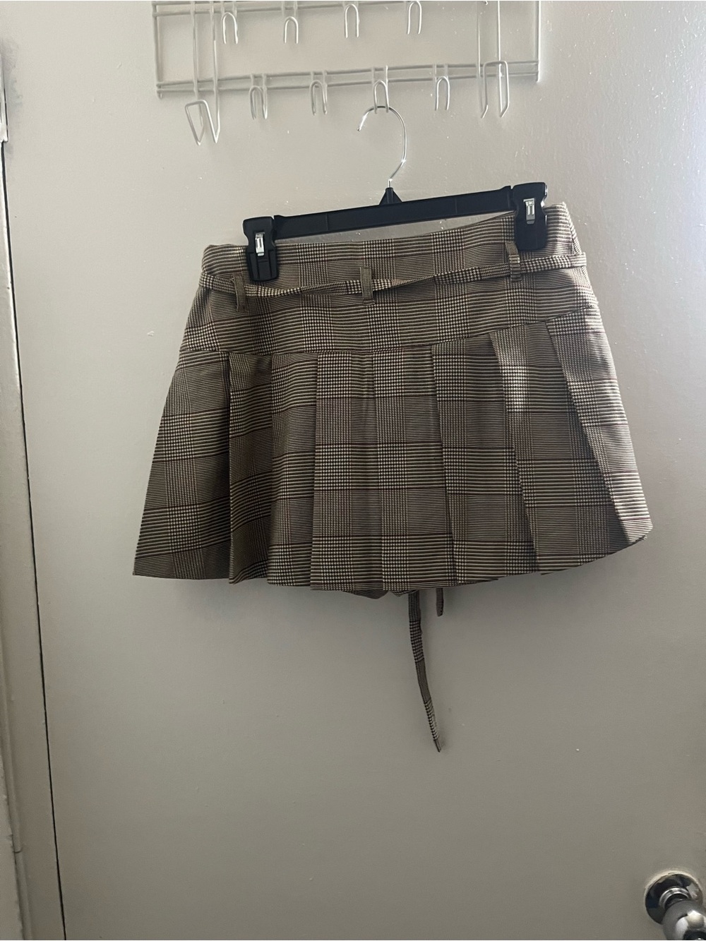 Stradivarius Plaid Mini Skort in Tan, Black & Rust - Picture 2 of 6